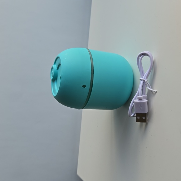 Portable Room Diffuser/Humidifier - Picture 2 of 3